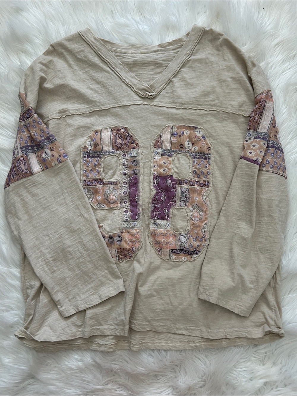 SHEIN Beige Patchwork '98 V-Neck Long Sleeve Shirt